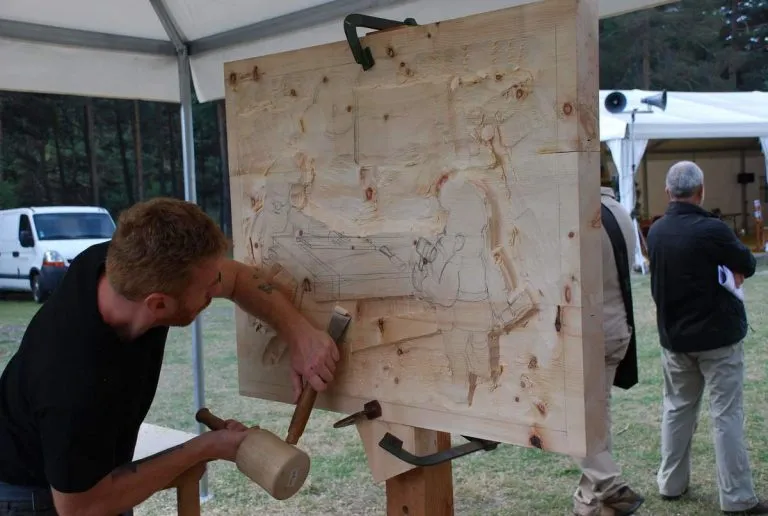 Due giorni di filiera del legno in Val Chisone