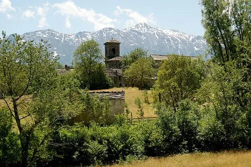 Un concorso fotografico per celebrare la rinascita dell’abbazia di Novalesa