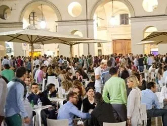 Nuove regole e restrizioni per la movida torinese