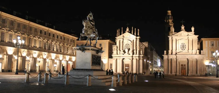 Restauro Piazza San Carlo, ecco cosa c’è di nuovo