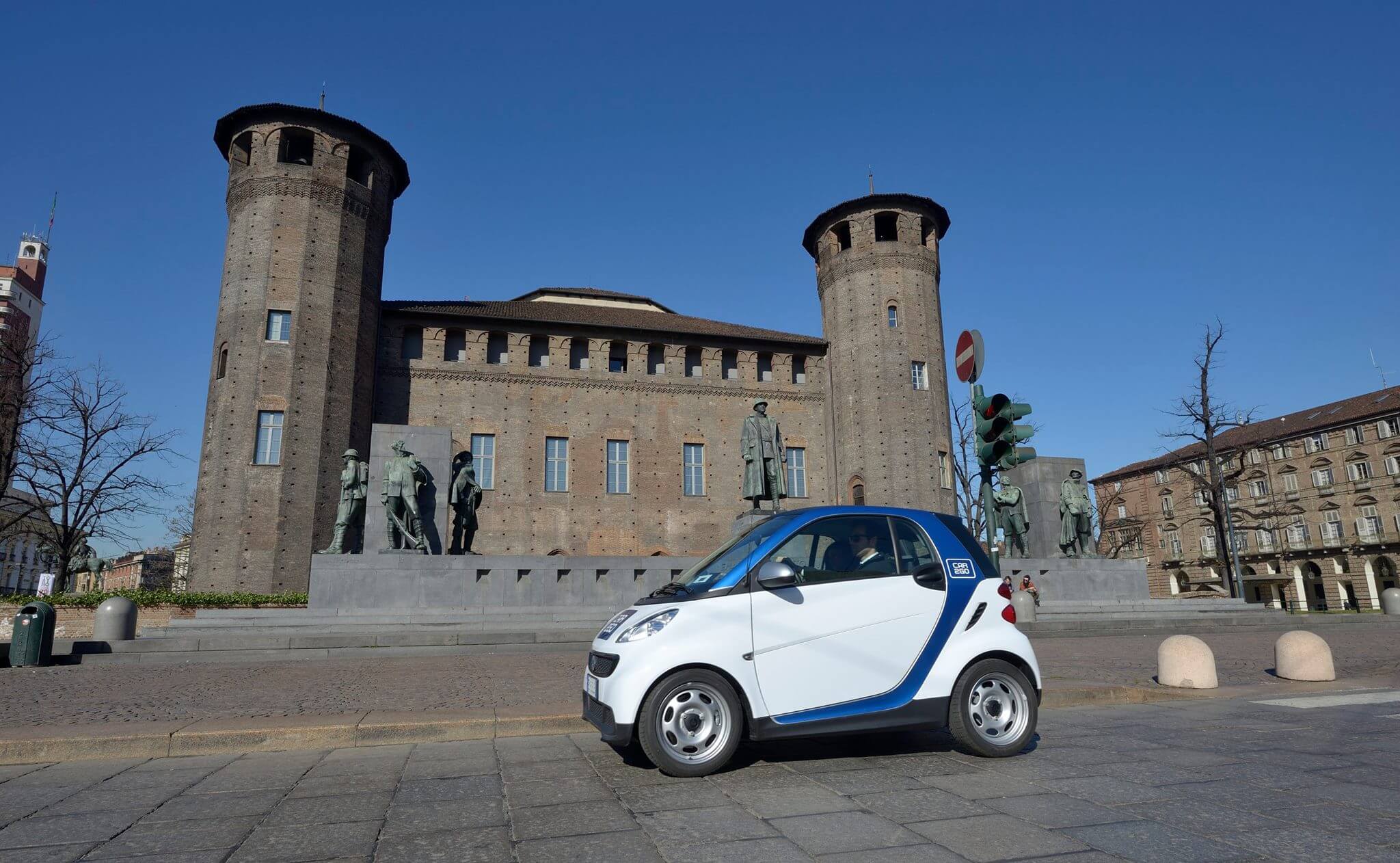 Car2go in Piazza Castello a Torino