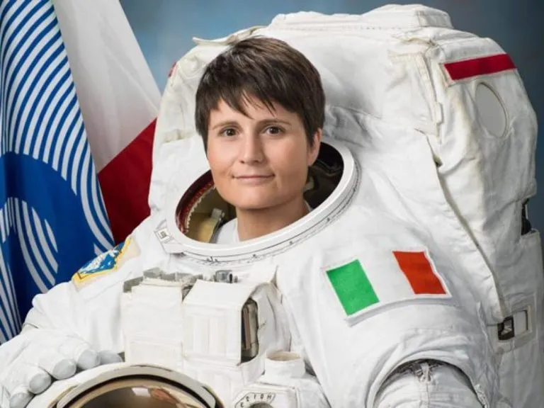 Samantha Cristoforetti prima donna europea (e terza al mondo) al comando della Stazione Spaziale Internazionale