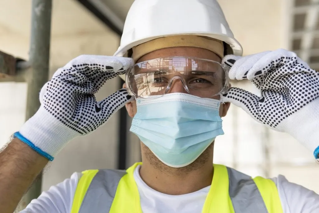 Abbigliamento da lavoro: quali vantaggi comporta il noleggio