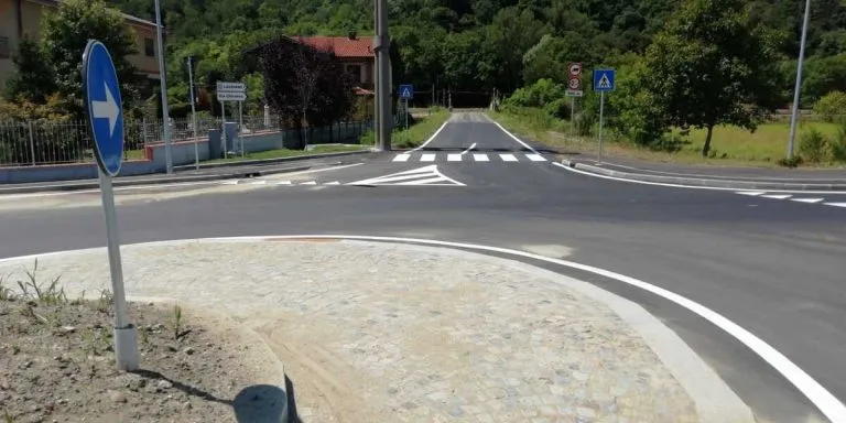 Terminata la rotatoria di Lauriano al km 26 della SP 590