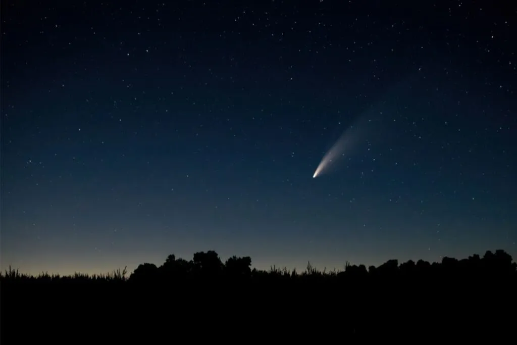 Leonard sta arrivando: la cometa di Natale che tutti aspettano