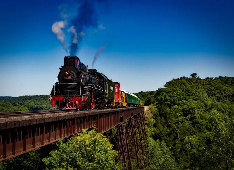 Da Torino alle Langhe a bordo di una locomotiva storica, tutte le info