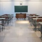 Allerta fuga gas in una scuola a Ciriè: ordinata evacuazione di tutti gli studenti