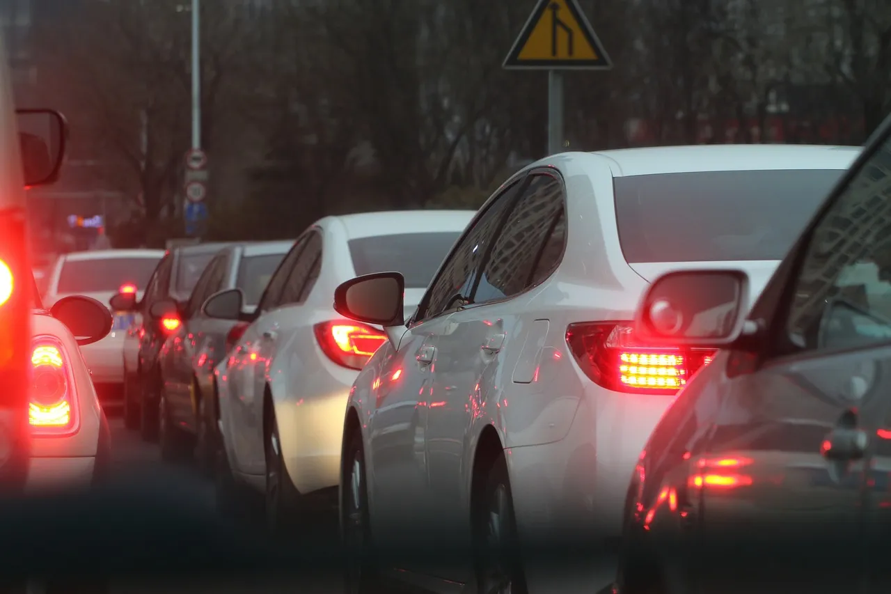 A Torino si va di più a piedi e meno in bici, ma l’auto viene usata nel 60% degli spostamenti