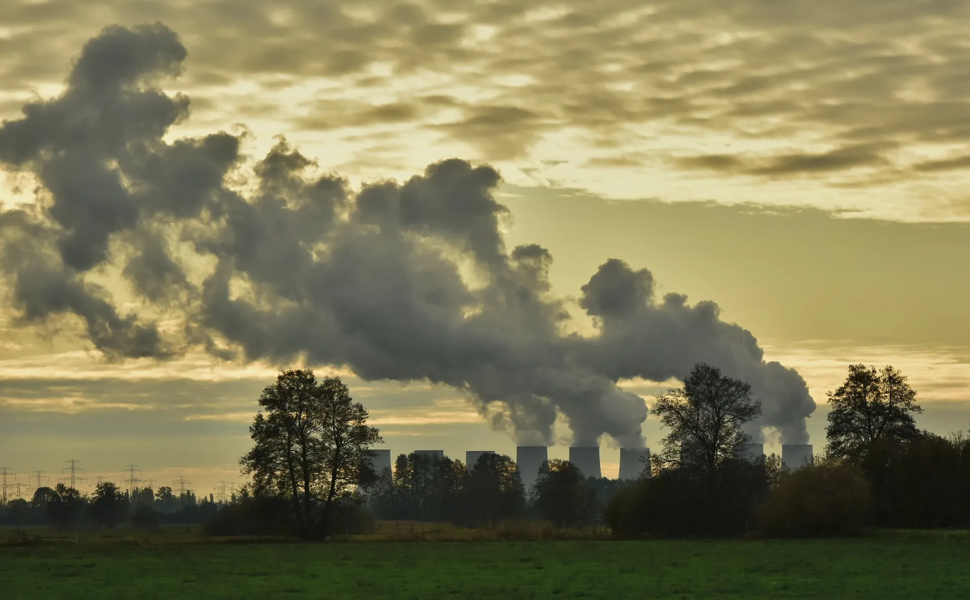 “Nostro figlio si è ammalato per lo smog di Torino, che la Regione paghi il danno”