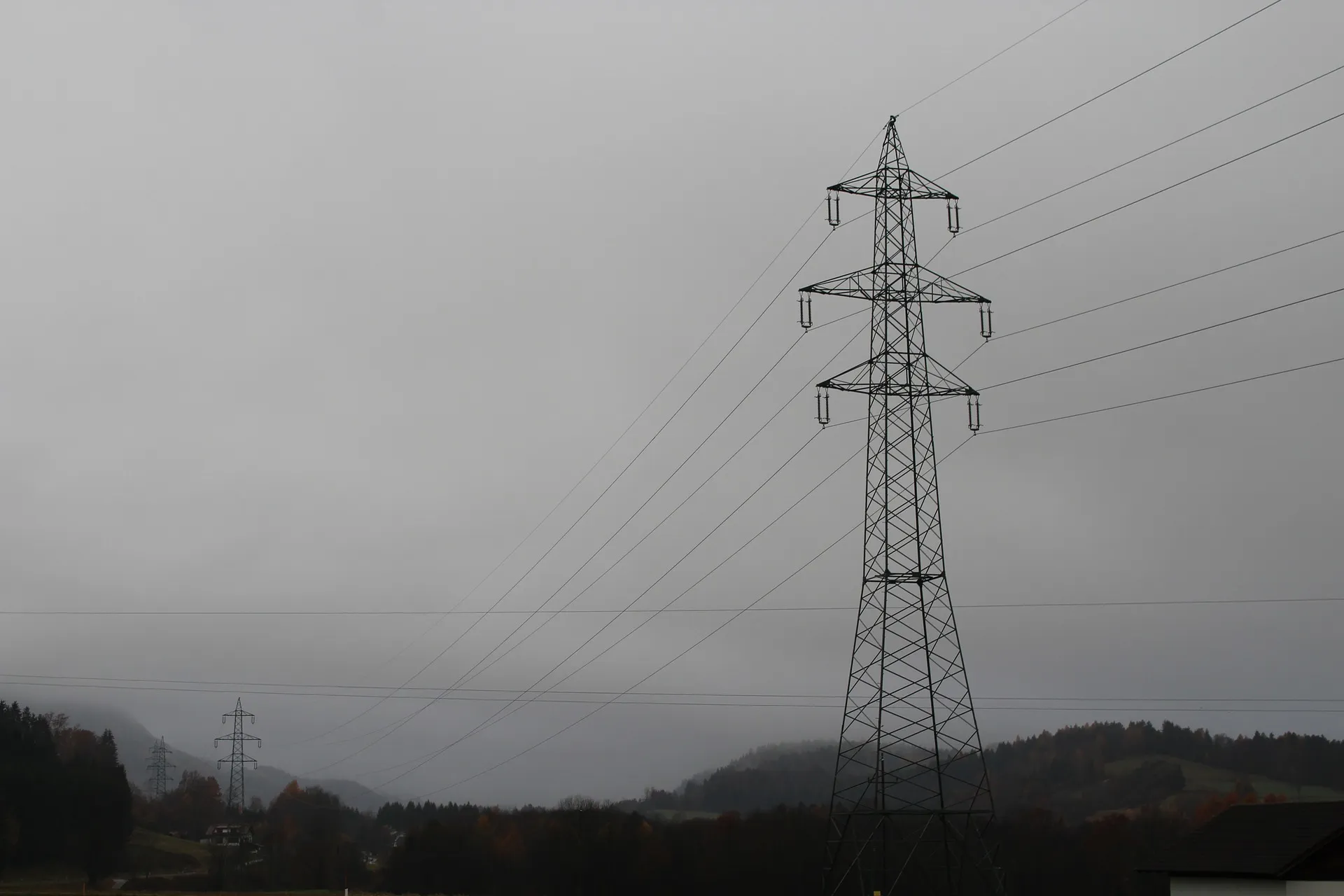 Natale al buio a Nichelino: black out per 300 famiglie