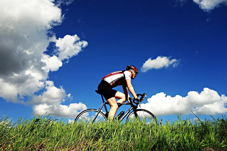 Il Tour de France arriva in Piemonte: nel 2024 passerà per Alba e Torino