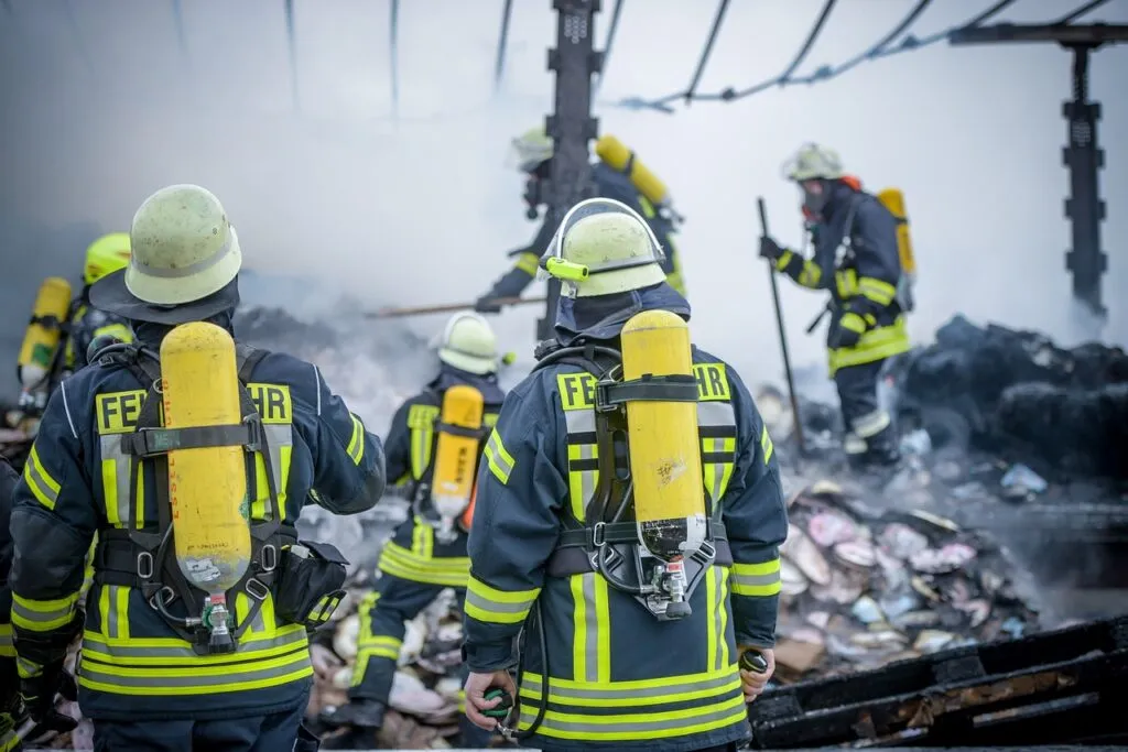 Incendio a Leinì, diversi camper carbonizzati: che cos’è successo