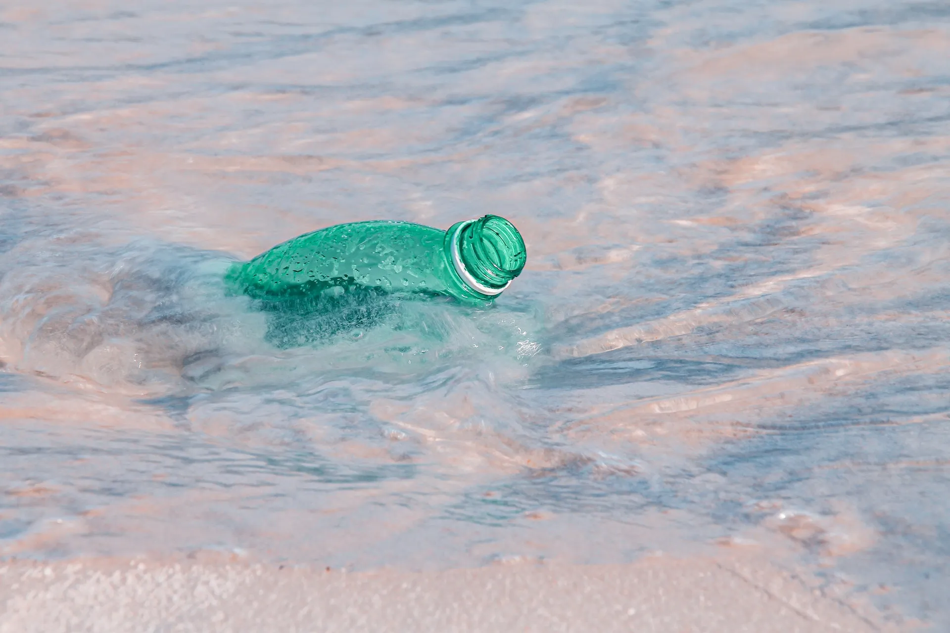 Microplastiche in mare: Università di Torino effettua uno studio a Bergeggi