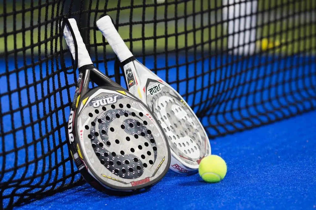 Padel mania a Torino: 100 nuovi campi solo nel 2022