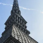 La Mole Antonelliana al buio per l’Ucraina