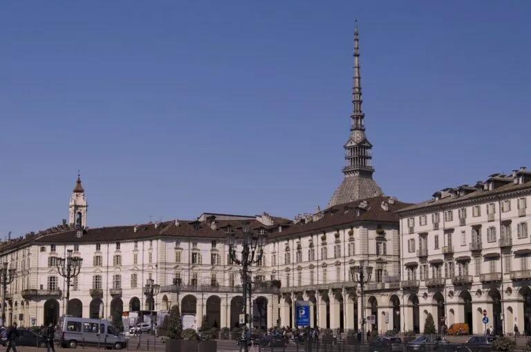 Coperto il 100% delle borse di studio universitarie