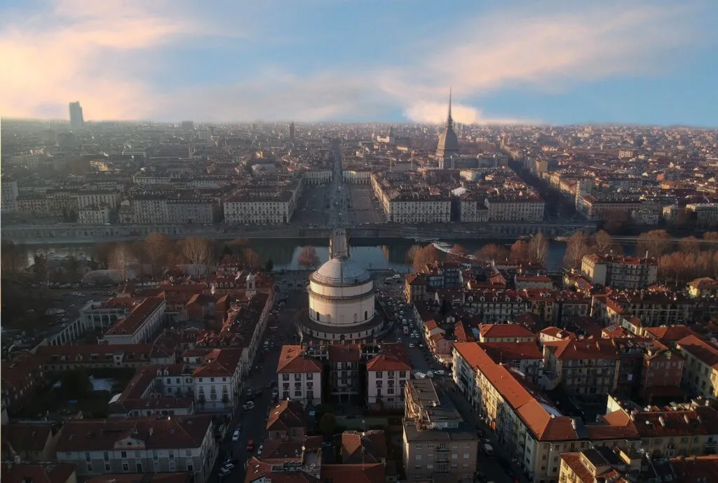 Alla scoperta degli obelischi di Torino