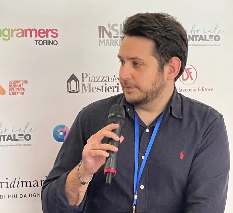 Gabriele Pantaleo sponsor e speaker al Deegito racconta si crea un contenuto SEO da Prima Pagina