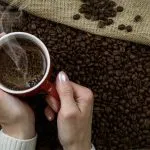 Caffè per bar: i segreti per scegliere il migliore fornitore di caffè in grani in Piemonte