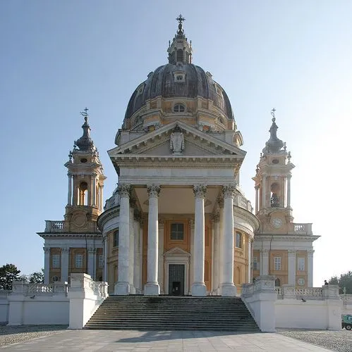 Basilica di Superga: aperta per visite notturne per l’estate, tutte le informazioni